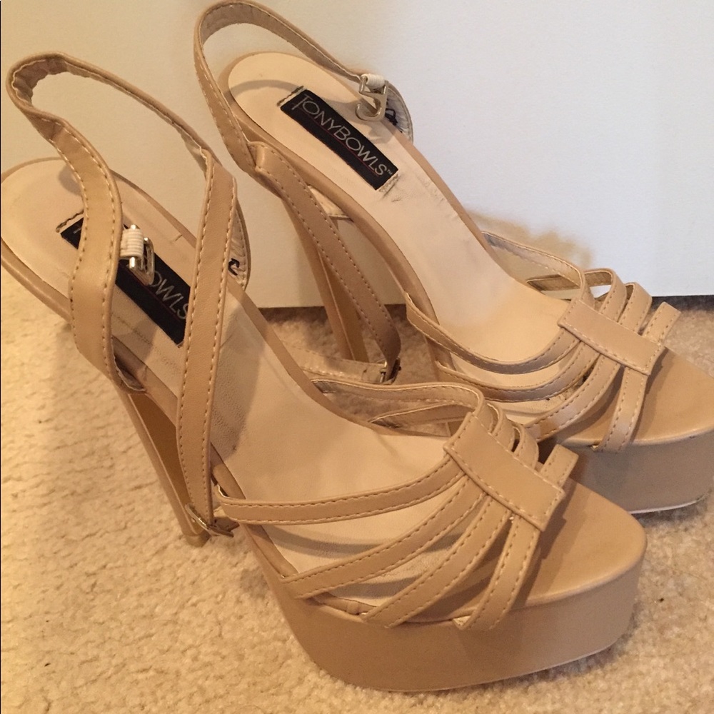 Tony Bowls ‘Nina’ shoes